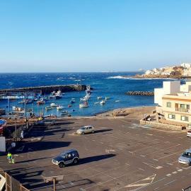 Ocean & Port View Apartment Tajao โรงแรมในLa Jaca