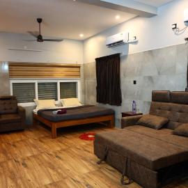 R M Boutique Villa
