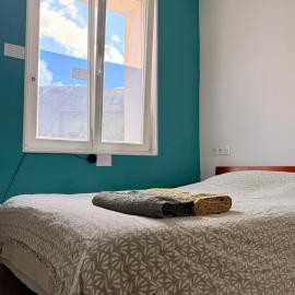 Studio 2 au calme rénové 2023 Garage, hotel in Saint-Pierre-des-Corps