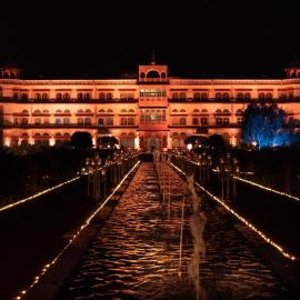 Umaid Palace Dausa - Lakeside Heritage Resort - 20 minutes from Mehandipur Balaji - Near Chand Baori Abhaneri & Bhangarh Fort, hotel en Dubbī