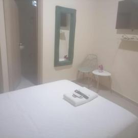 Hotel CARLINGTON BECERRIL, hotel v destinaci Becerril