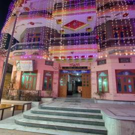 Shiv Om Palace, hotel Pātolī városában