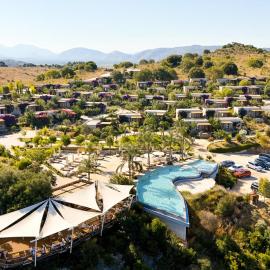 ARAMERAS Resort, ξενοδοχείο σε Εξαμίλι