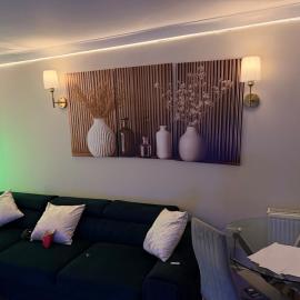 Gid's Lounge-Full house