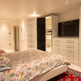 Black Park Garden House- Pinewood, Heathrow, hotel sa Uxbridge