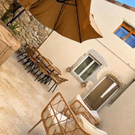 Gîte du Hameau maison de caractère 3 chambres Vogüé, hotel in Vogüé