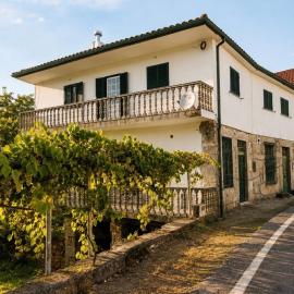 Casa Misarela, hotel in Ruivãis