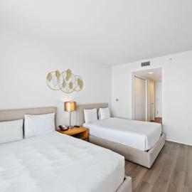 Upper Studio Stunning Intracoastal Views