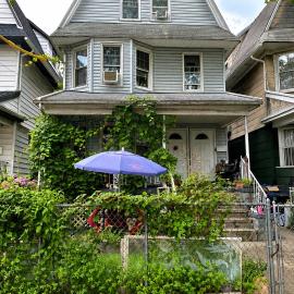 Classical American House 4, hotel in Brooklyn