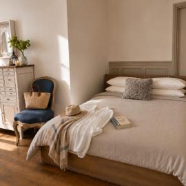 Fontaine Studio Appartement, hotel in Ribérac