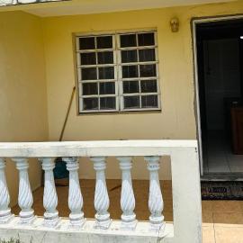 Guest house 2, hotel en Upper Conaree
