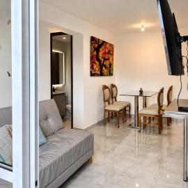 Puerta del Norte 3-bedroom apartment, hotel a Bello