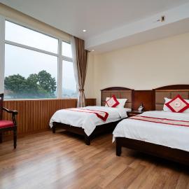 Đức Trung Hotel