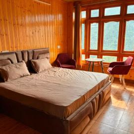 Delta inn Homestay, hotell i Rohru