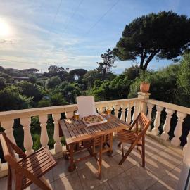 Studio cosy 300m de la plage, hotell i Coti-Chiavari