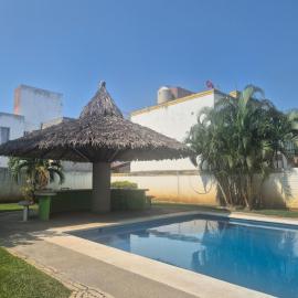 Beutiful house with pool in Acapulco, renovated, hotel u gradu Sabana