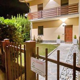 Casa Leonardo, hotel in Tirano