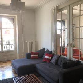 Luxurious appartment in front of lake and park