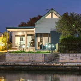 Geographe Sanctuary- Canal Front Home