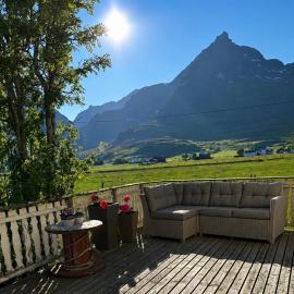 Lofoten Holiday Home