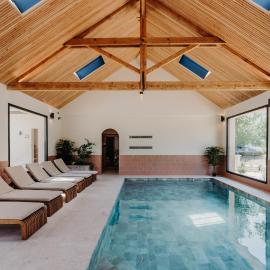 LE BAIN SAUVAGE - Lodges & spa - Pyrénées, хотел в Bedous