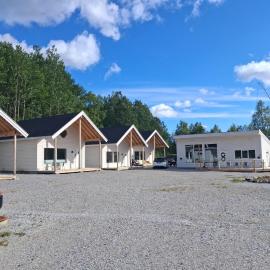 Åtte Årstider Lodge, hotell i Neiden