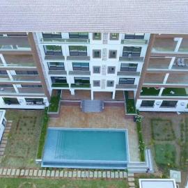 Hadaki Apartment