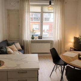 Stylish and spacious apartment for 4 people