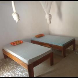 J'adore House, Hotel in Abene