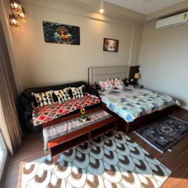 Cozy Suite at Omaxe ITC, hotel in Greater Noida