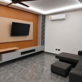 Modern & Stylish 2BR Flat with Private Bathrooms