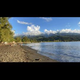 Uvini's Mahina Lodge: Mahina şehrinde bir otel