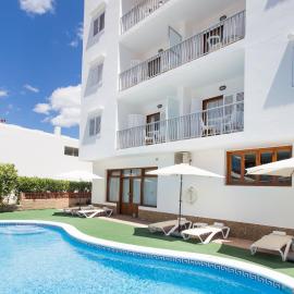 Apartamentos Sofía, Hotel in Es Canar