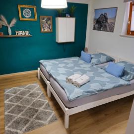 Ruhige, modern eingerichtete 2 Zimmer Wohnung im Untergeschoss eines Zweifamilienhauses
