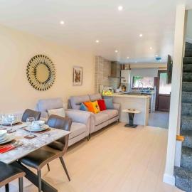 City Centre Town House with Free Parking 34FAZK, Hotel in York