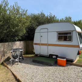 Scotti mini glamping caravan with shared bathroom facilities