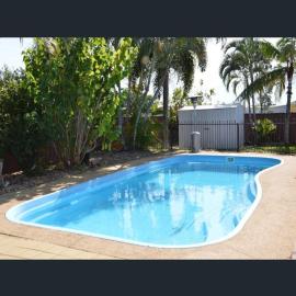 The all-inclusive Work-Ready Home, Hotel in Garbutt Station