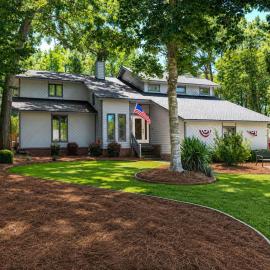 Your Charleston Home Away From Home Retreat, hotel in Charleston