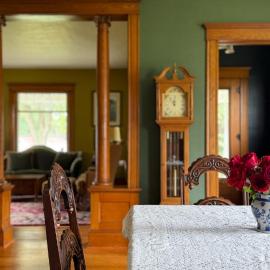 Spacious 4 BDR Historic Home in Heart of Sioux Center