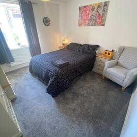 5 Star Large Double Room in Hull with Free Parking & WIFI, hotel in Anlaby