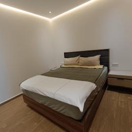 Modern Apartment with Pool Family Friendly