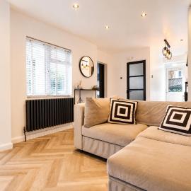 Spacious 1BDR bungalow in Leigh on Sea