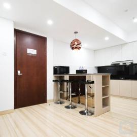 Exclusive and Spacey 3BR at Grand Sungkono Lagoon Apartment By Travelio