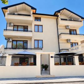 Guestrooms Zoya, hotel in Chernomorets