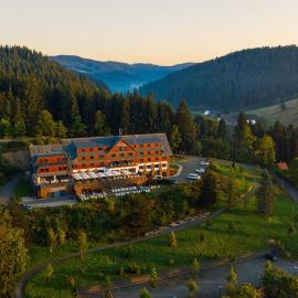 Grandhotel Tatra, hotel din Velké Karlovice