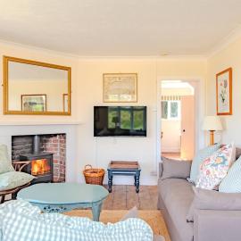 Mays Cottage by Keepers Cottages