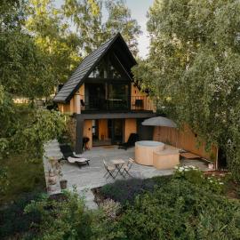 Bódé weekendhouse – hotel w mieście Pásztó