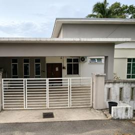 Casaria Homestay Cherating, hotel in Kampong Baharu Cherating