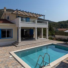 Villa Olea by Villas Guide, hotel in Blace