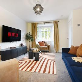 Modern 3BR Brompton Court Wi-Fi By Stay with Us